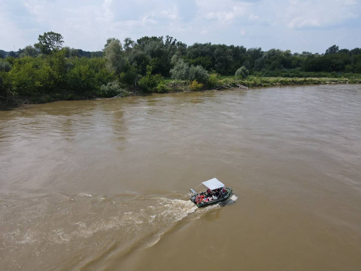 Naukowcy przepłynęli Wisłą od źródeł do ujścia